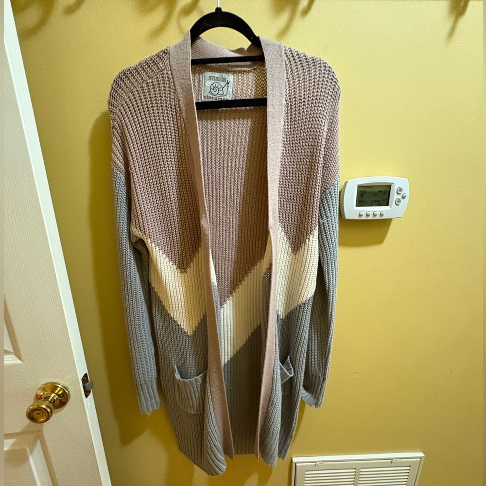 Stylish Women's Chevron Knit Cardigan